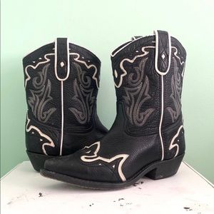 🌵Women’s Black & White Cowboy Boots Size 7.5M🌵